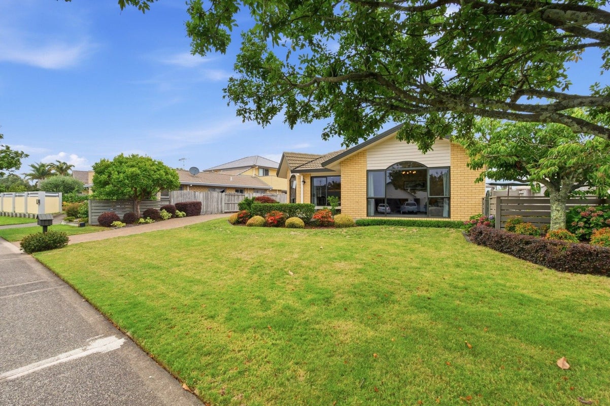 23 Montego Drive, Papamoa Beach, Papamoa - Carousel 2