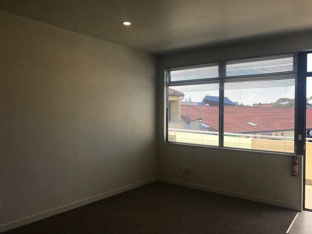 24/29 Aviemore Drive, Highland Park, Auckland - Carousel 2