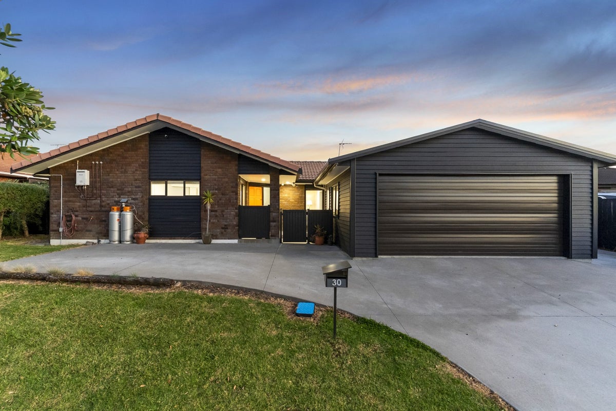 30 Orangewood Drive, Northpark, Auckland - Carousel 1