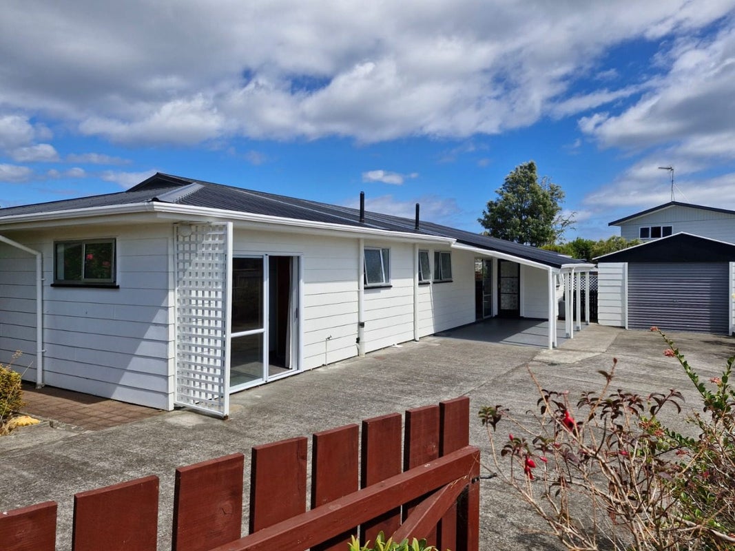 175 Parklands Avenue, Bell Block, New Plymouth - Carousel 2