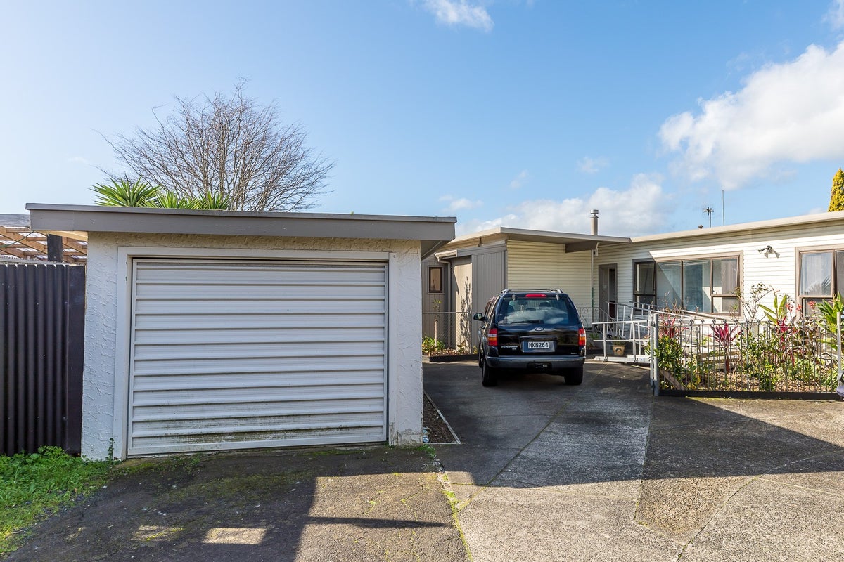 2/40 Churchill Avenue, Manurewa, Auckland - Carousel 15