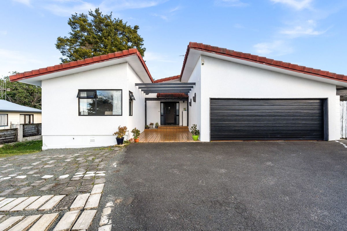 141 Paramount Parade, Tikipunga, Whangarei - Carousel 1