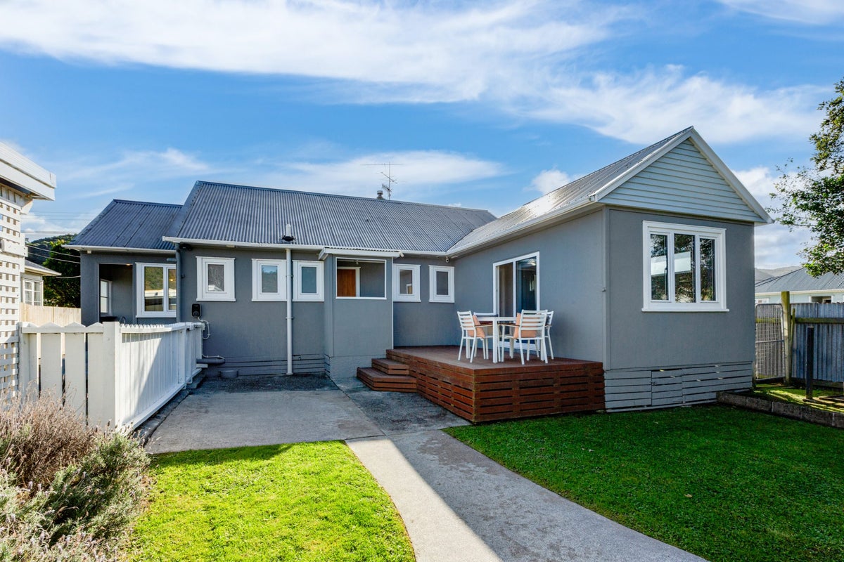 138 Reynolds Street, Taita, Lower Hutt - Carousel 22