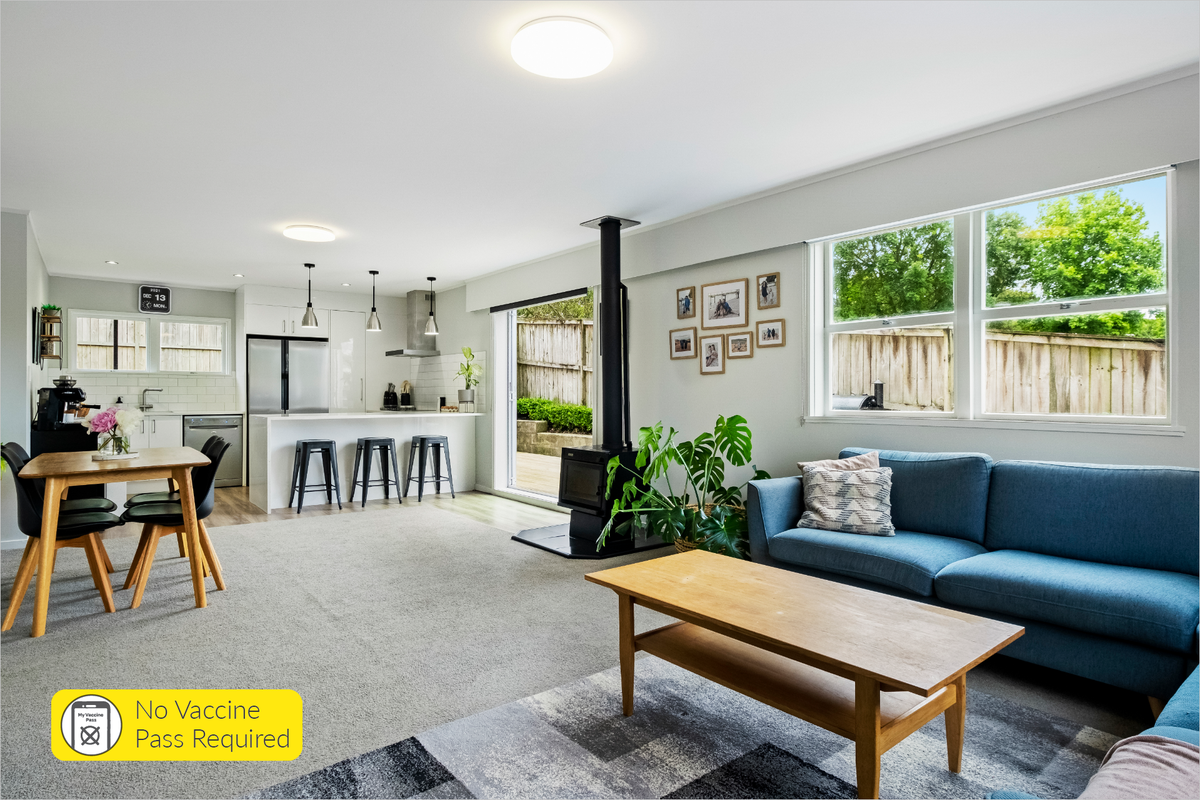 9A MIRRABOOKA Avenue, Botany Downs, Auckland - Carousel 1