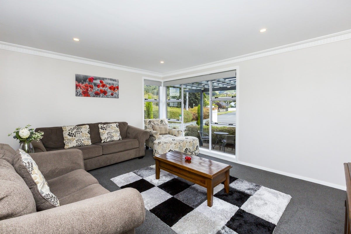 77 Shakespeare Avenue, Trentham, Upper Hutt - Carousel 2