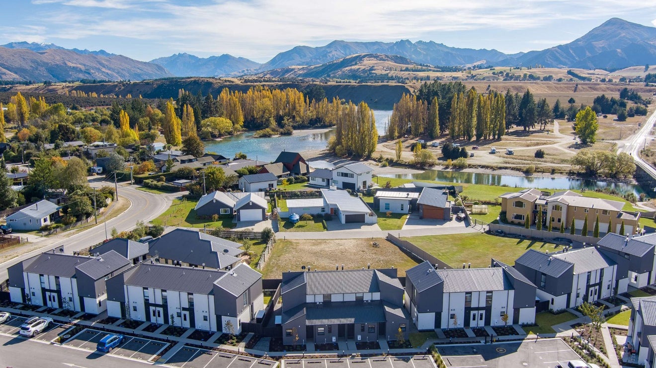 5A Kidds Way, Albert Town, Wanaka - Carousel 1