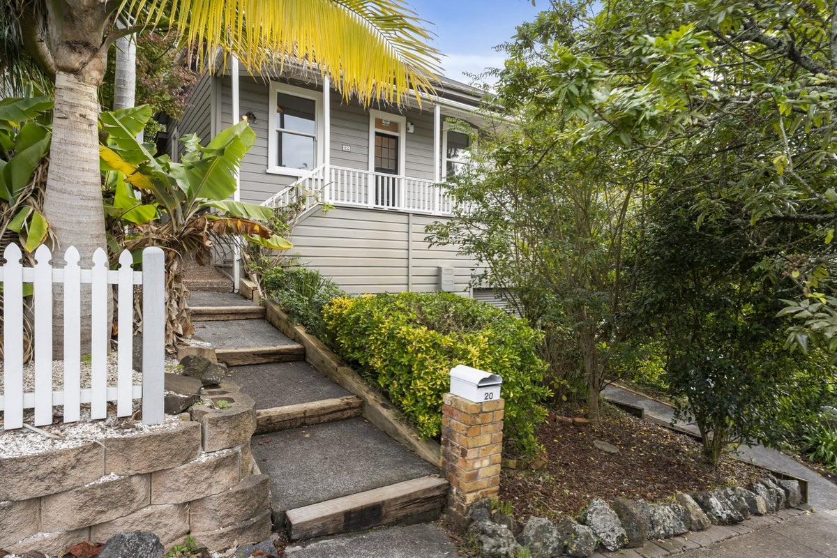 20 Mostyn Street, Kingsland, Auckland - Carousel 1
