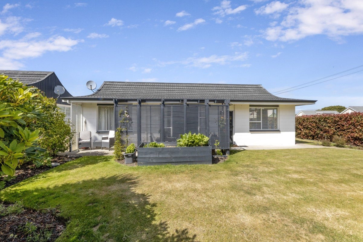 49 Hull Street, South Hill, Oamaru - Carousel 19