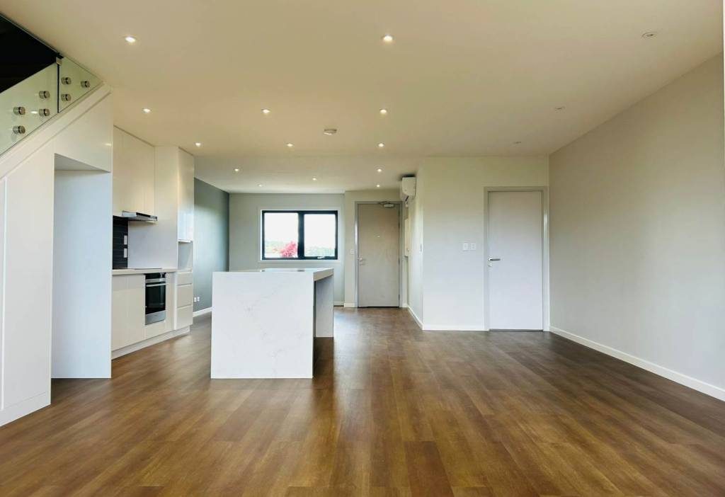 45 Otuwairoa Esplanade, Opaheke, Papakura - Carousel 2