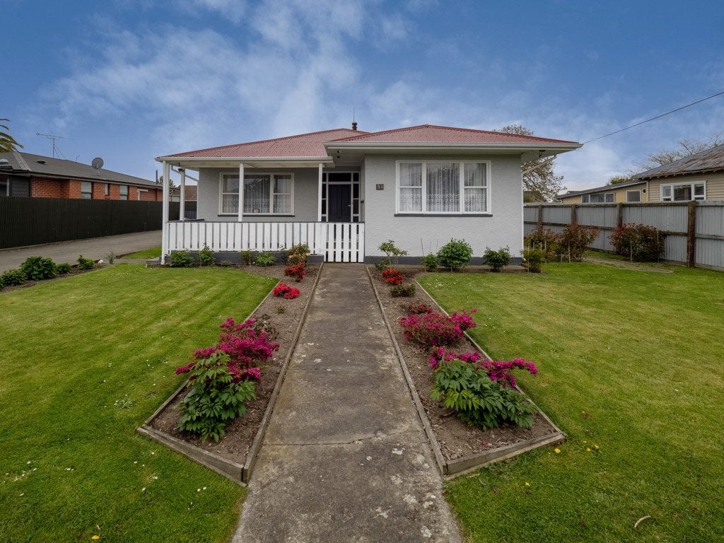 51 Princes Street, Netherby, Ashburton - Carousel 1