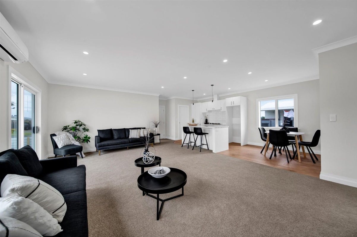 22 Hobson Street, Normanby, Hawera - Carousel 2