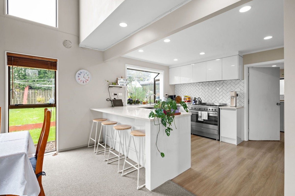 4 Tupelo Street, Pukete, Hamilton - Carousel 2