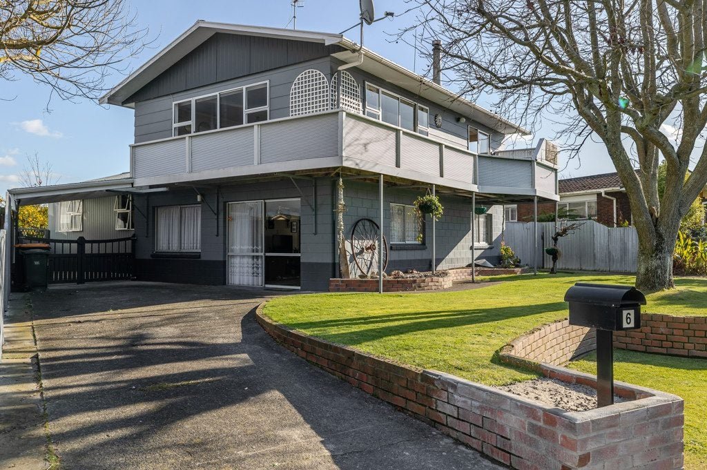 6 Drury Street, Cloverlea, Palmerston North - Carousel 30