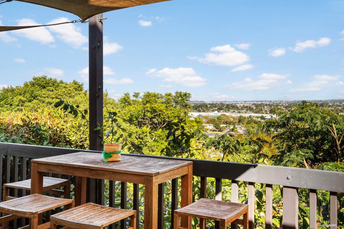 2 Kauri Lane, Red Hill, Papakura - Carousel 1