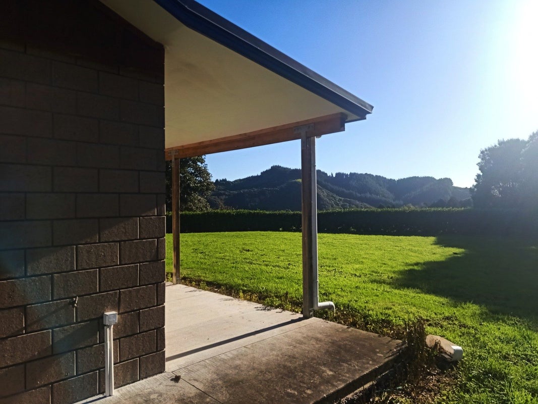 281 North Manakau Road, Manakau, Levin - Carousel 10