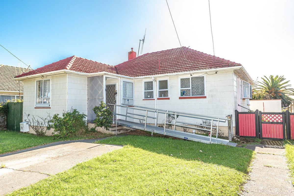 54 Harper Street, Gonville, Whanganui - Carousel 1