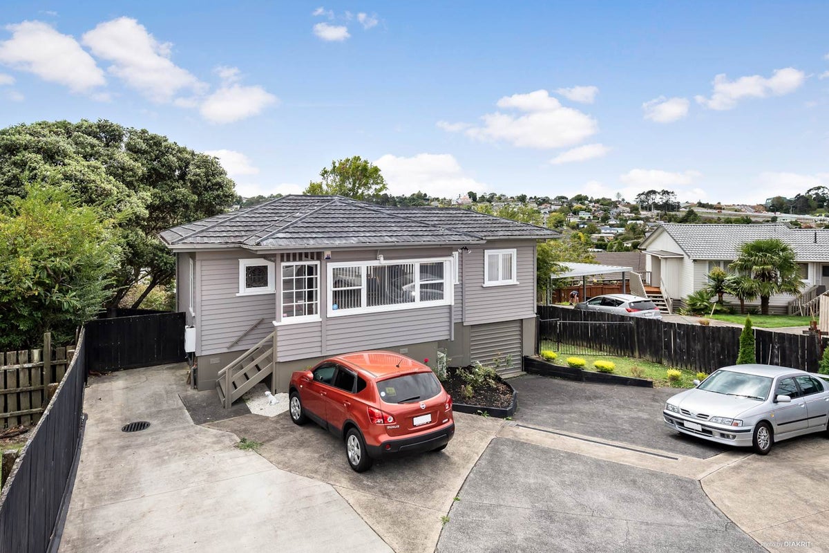 39A Lincoln Park Avenue, Massey, Auckland - Carousel 1