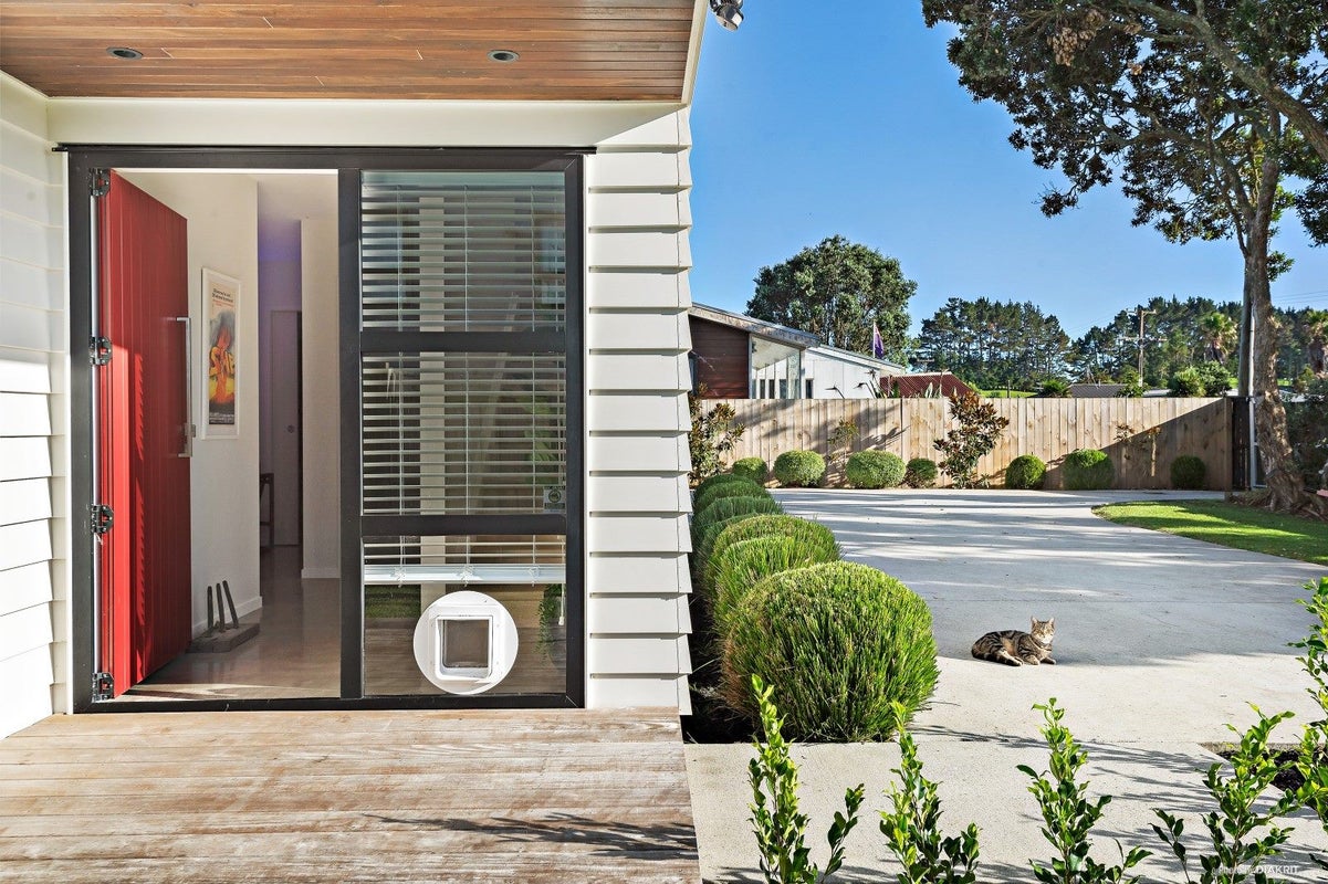 7 Ronald Avenue, Waiuku - Carousel 2