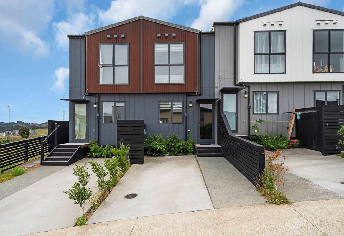 170 Long George Drive, Totara Park, Auckland - Carousel 2