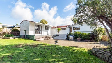 15 Ascot Avenue, Kamo, Whangarei - Carousel 1