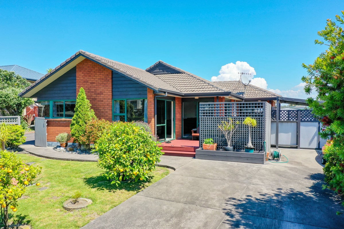 8 Manuera Place, Ohope, Ohope - Carousel 1