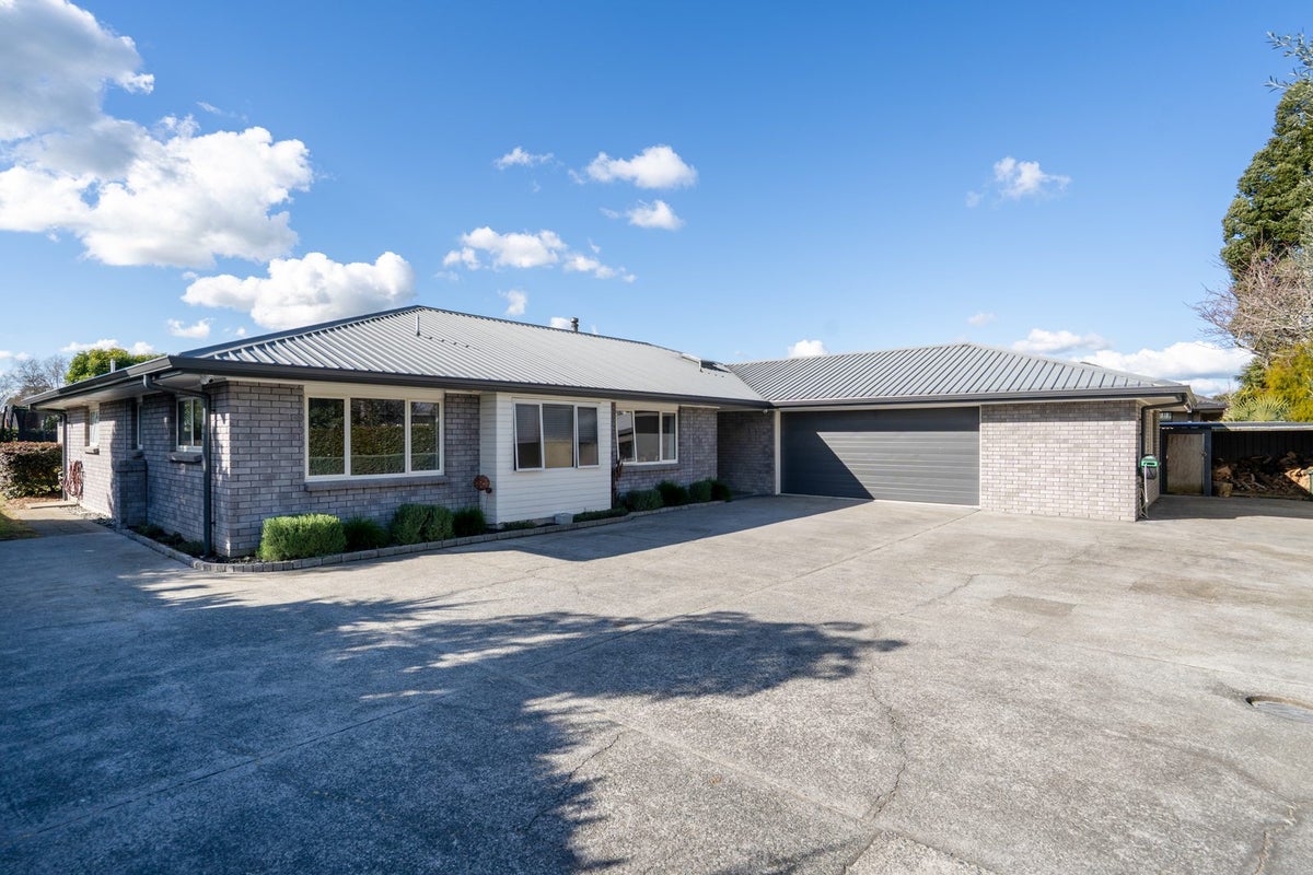 45 Campbell Street, Leamington, Cambridge - Carousel 1