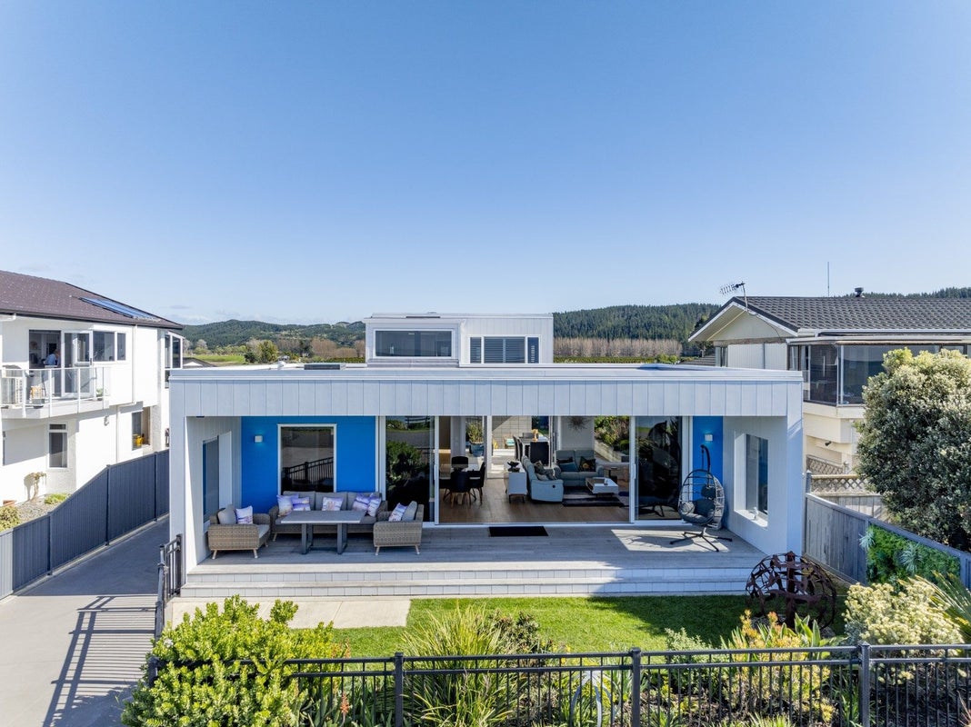 135 North Shore Road, Eskdale, Napier - Carousel 1