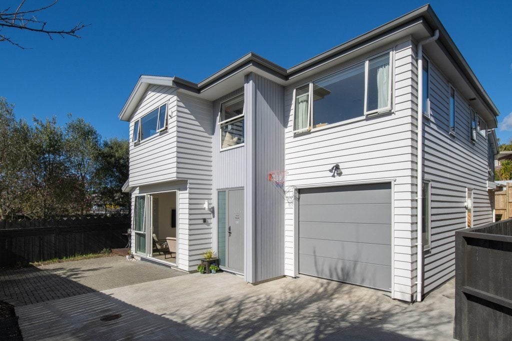 335A East Coast Road, Mairangi Bay, Auckland - Carousel 1