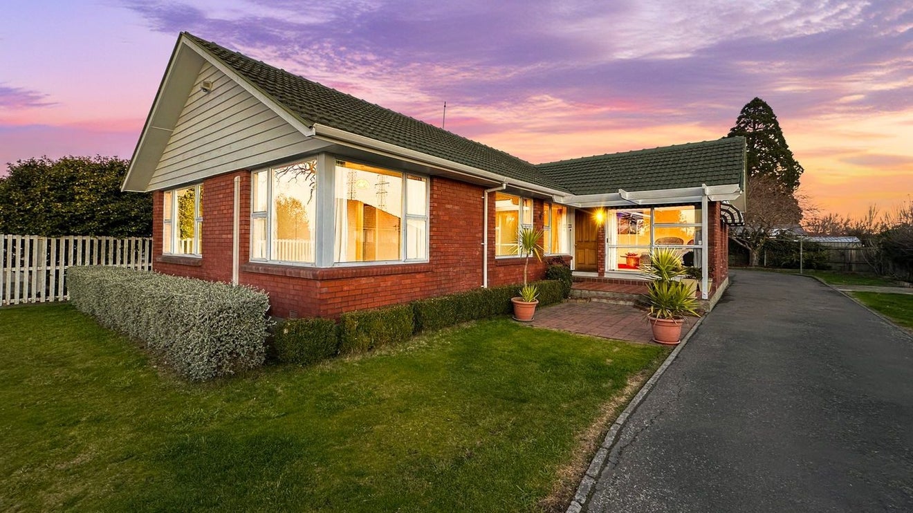 15 Steele Street, Hornby, Christchurch - Carousel 1