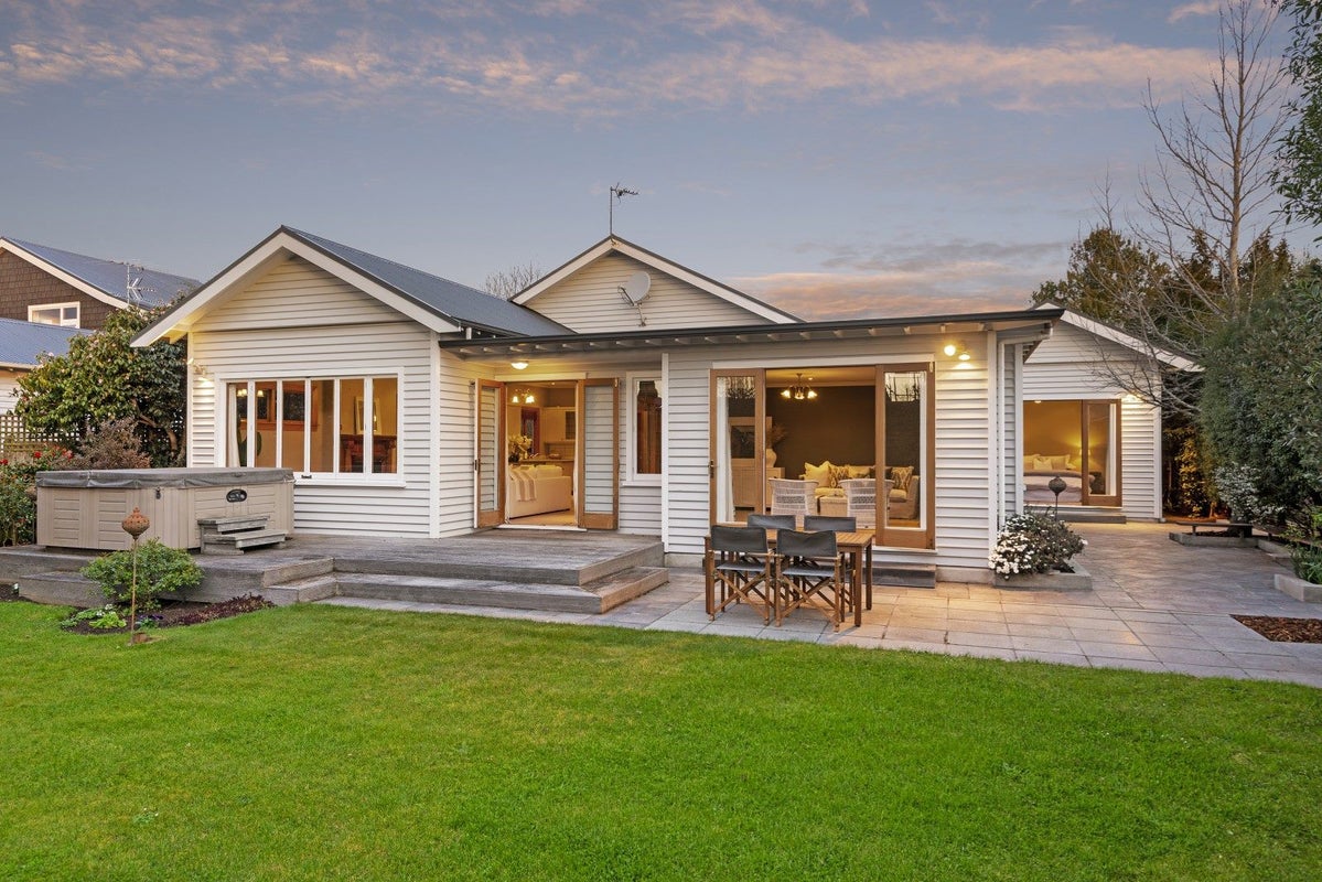 15 Peel Street, Strowan, Christchurch - Carousel 1