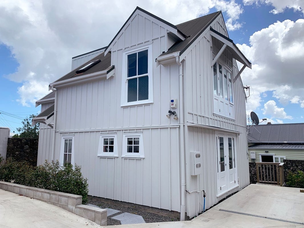 109A Sandringham Road, Sandringham, Auckland - Carousel 1