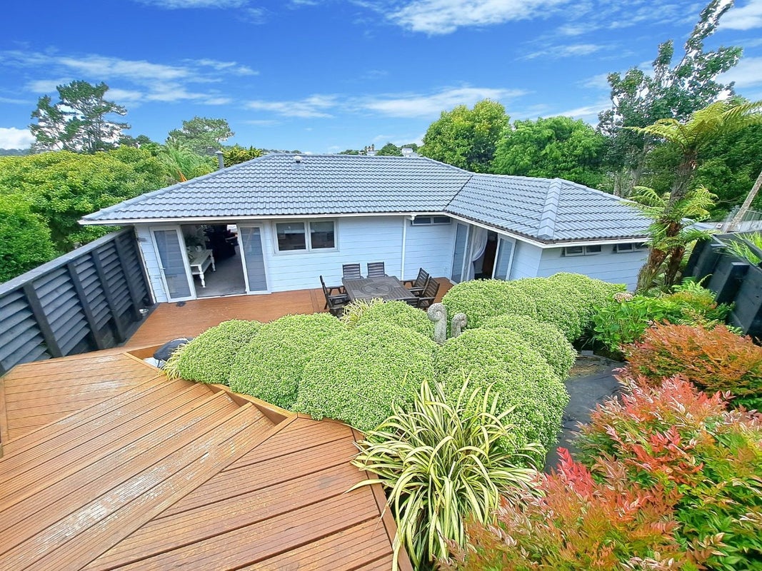 118 Canongate Street, Birkdale, Auckland - Carousel 1