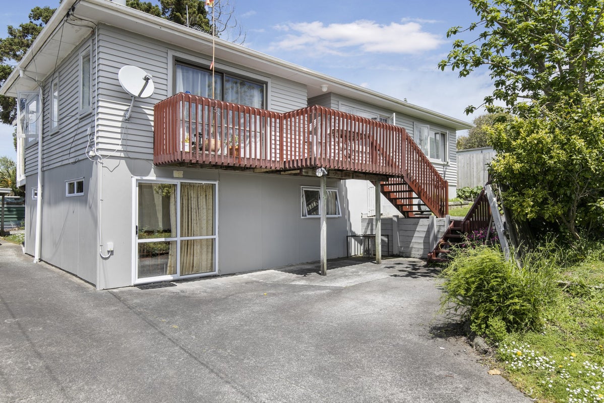 5A Utting Street, Birkdale, Auckland - Carousel 1