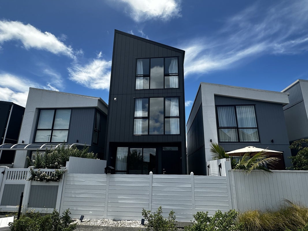 121 Tarapuka Road, Westgate, Auckland - Carousel 1
