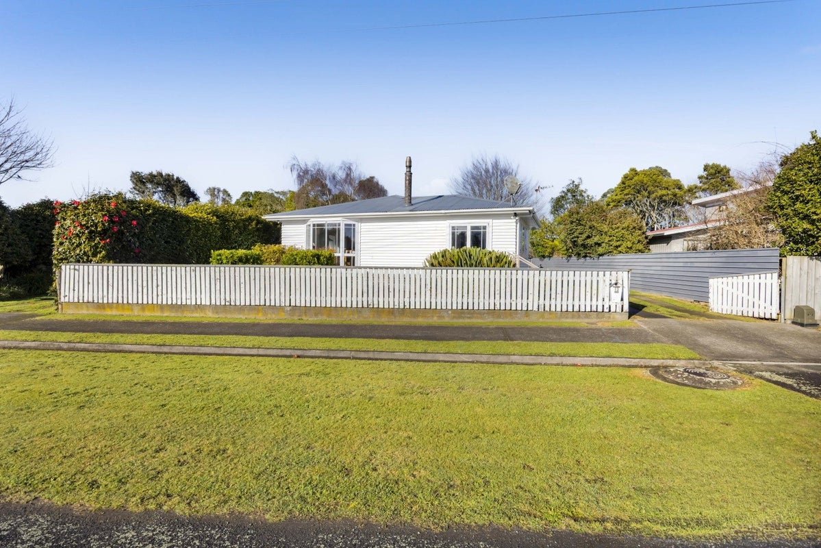 13 Bridger Place, Eltham, Eltham - Carousel 25