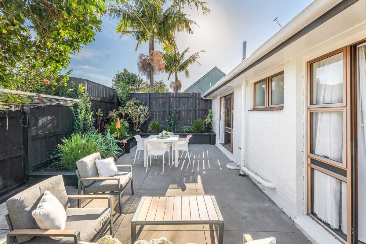 4/17 Abercrombie Street, Howick, Auckland - Carousel 1