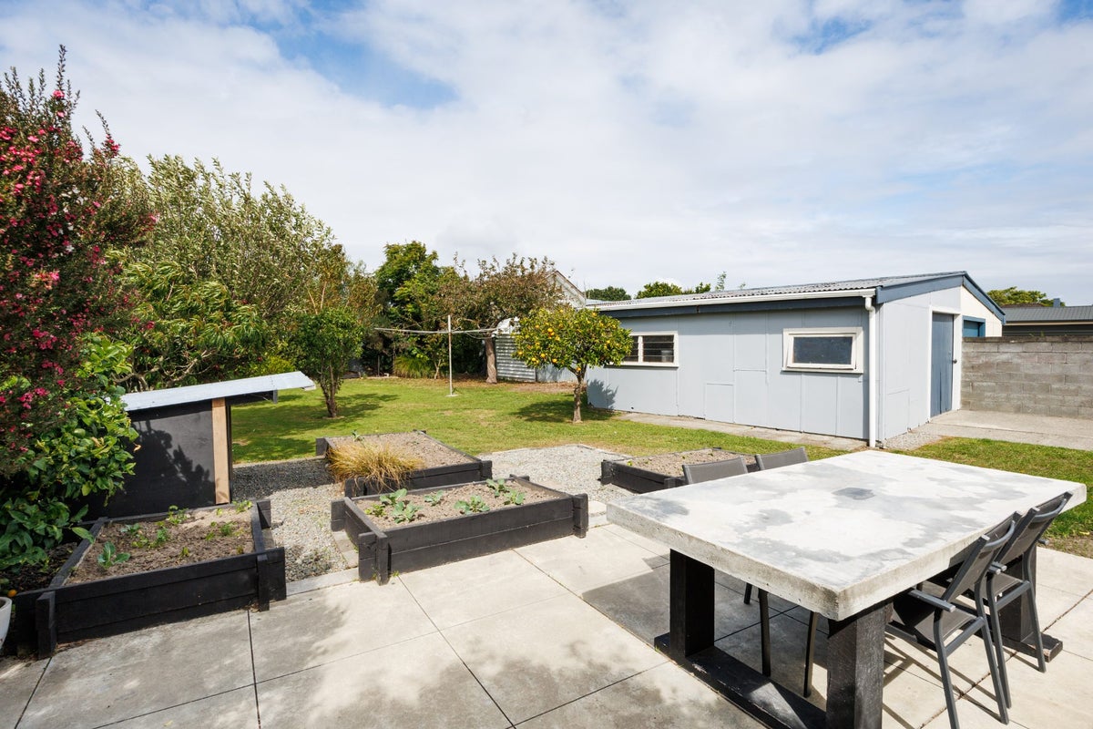 8 Paisley Street, Awapuni, Palmerston North - Carousel 2