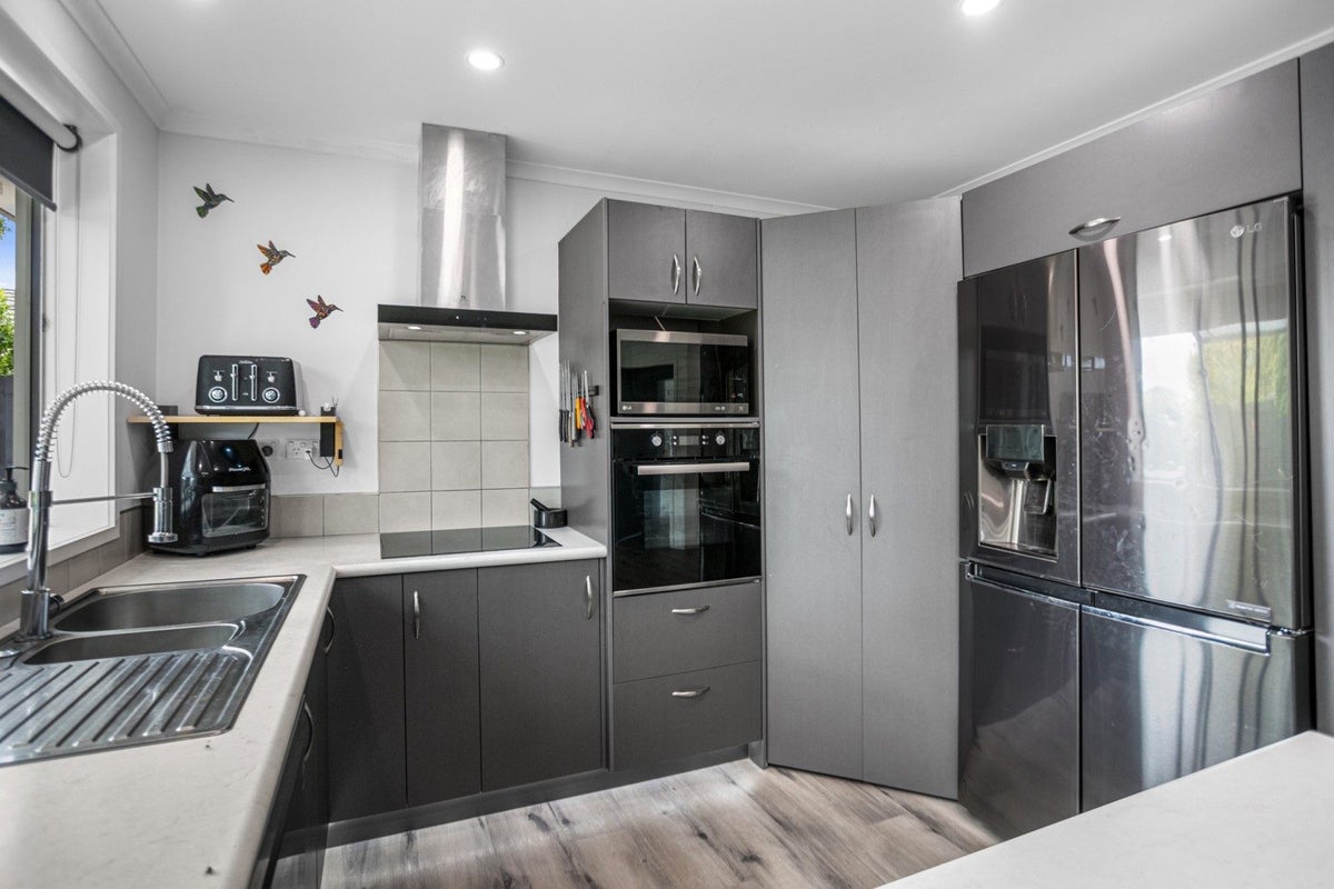 12 Preston Drive, Katikati, Katikati - Carousel 2