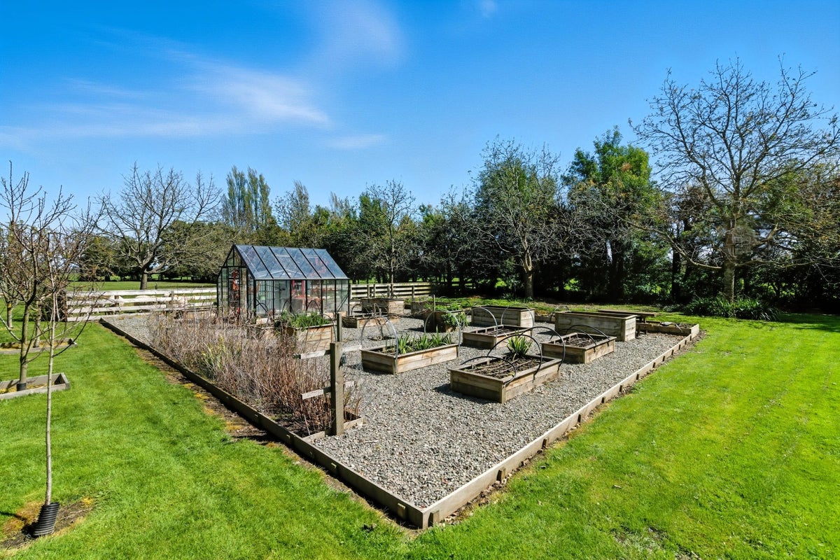 210 Hudsons Road, Lincoln, Christchurch - Carousel 50