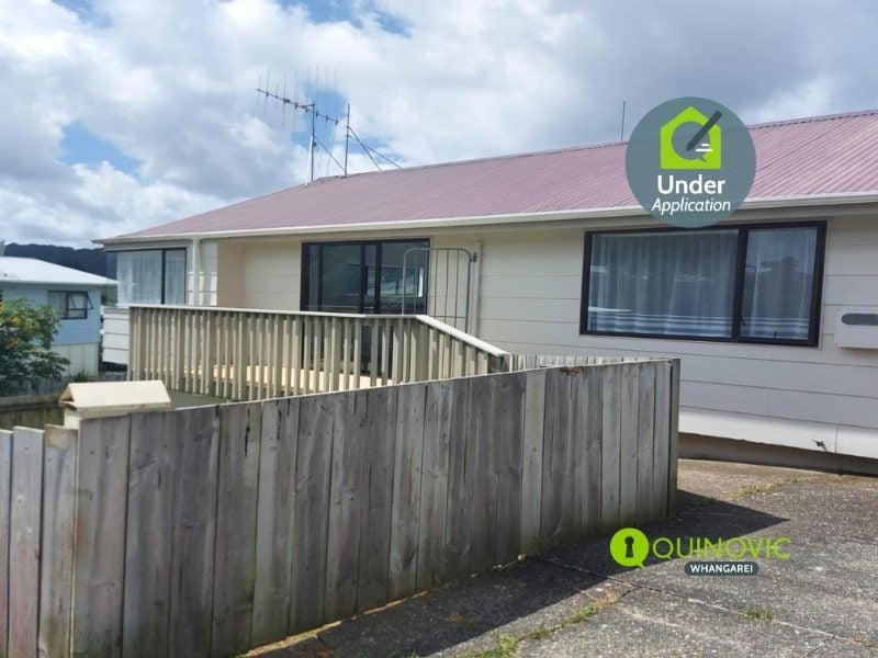 8A Logan Place, Te Kamo, Whangarei - Carousel 1
