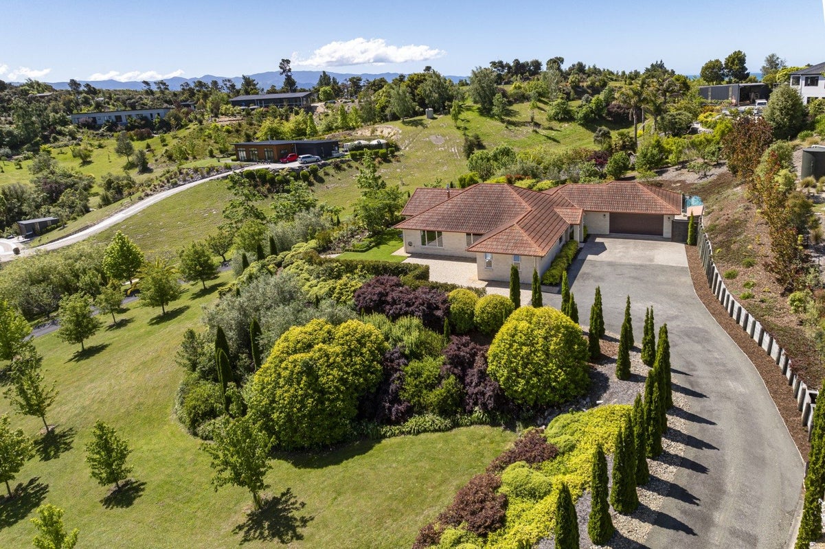 40 Brooks View Heights, Tasman, Upper Moutere - Carousel 1
