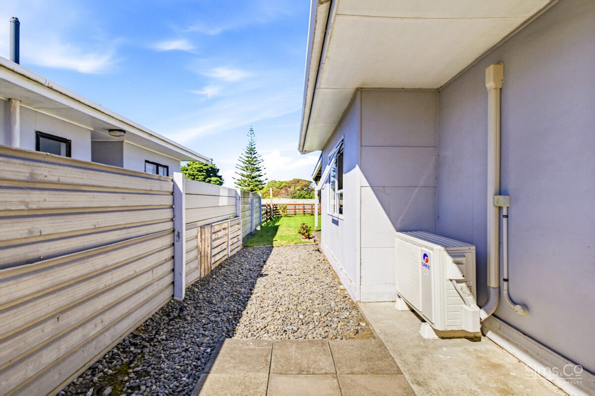 18C Mosston Road, Castlecliff, Whanganui - Carousel 2
