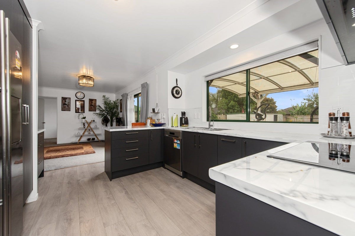 11 Sandhurst Place, Nawton, Hamilton - Carousel 2