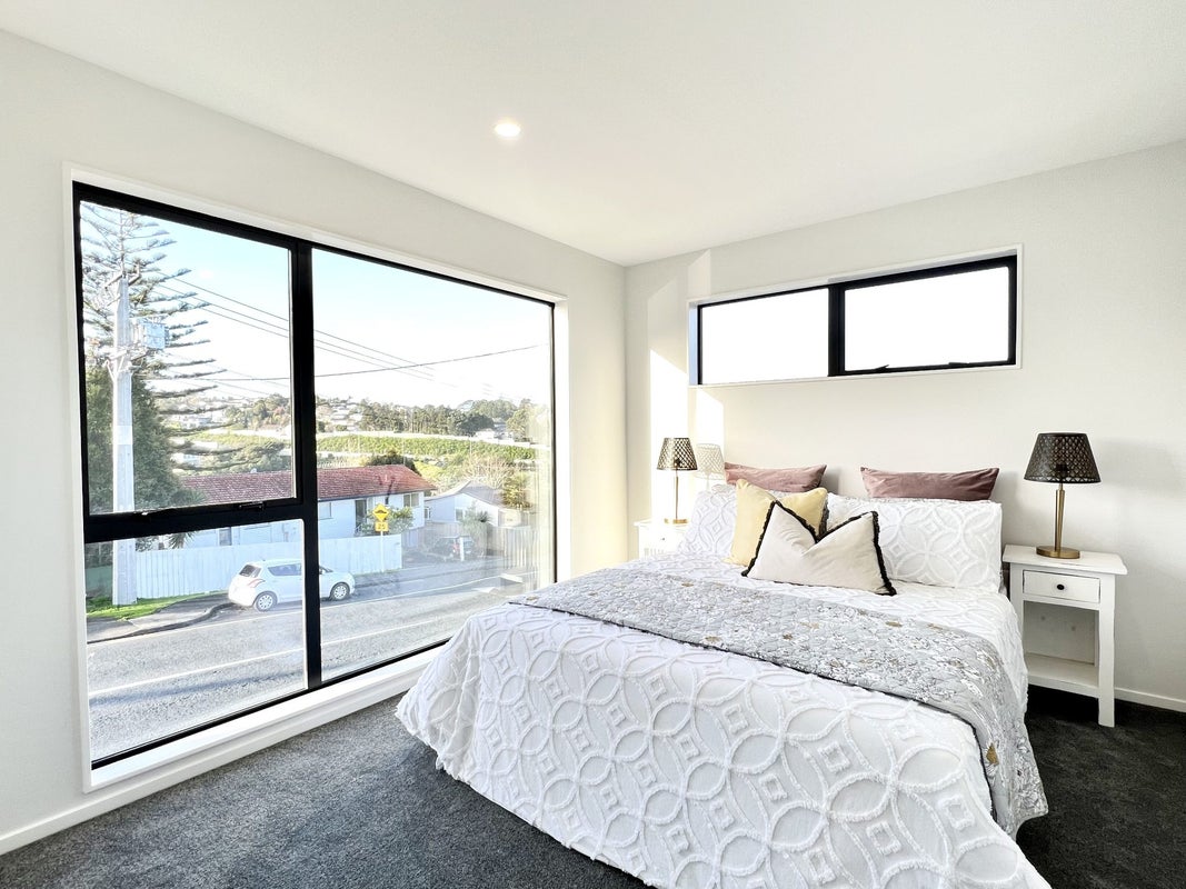 24A Lincoln Park Avenue, Massey, Auckland - Carousel 2