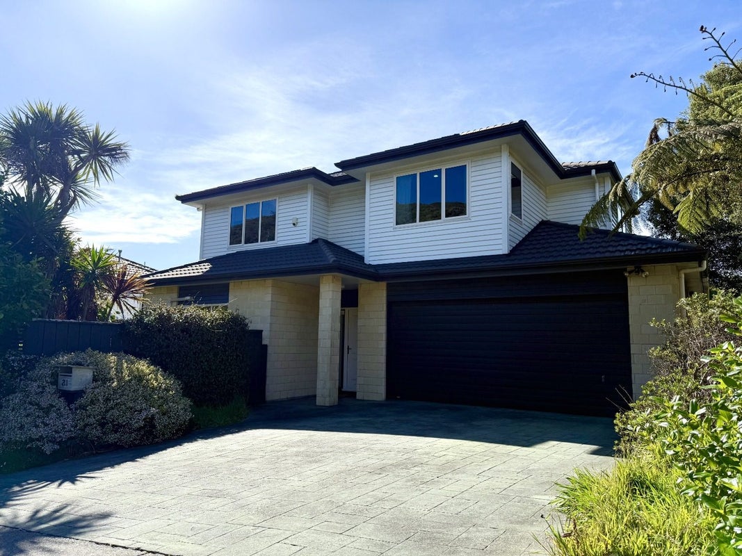 211 Westchester Drive, Churton Park, Wellington - Carousel 1