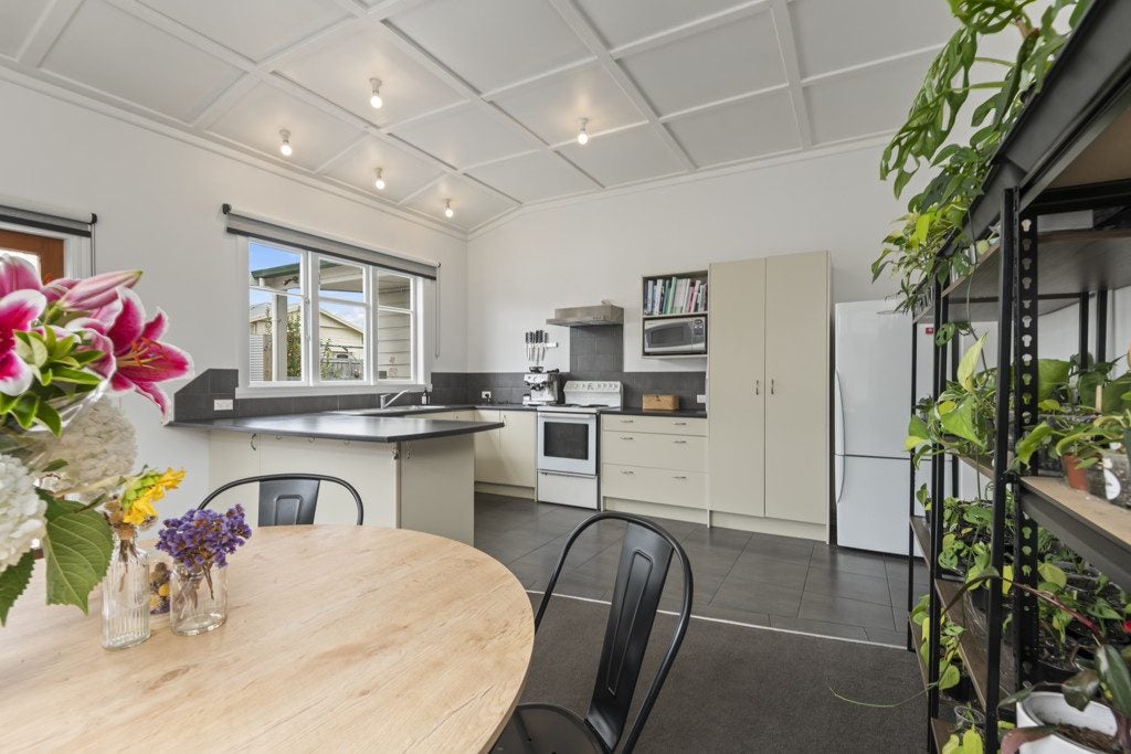 570 Church Street, Terrace End, Palmerston North - Carousel 1