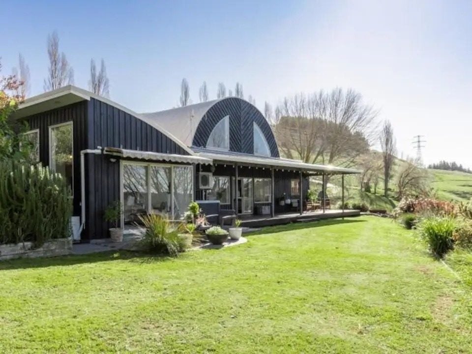 110 Avery Road, Eskdale, Napier - Carousel 1