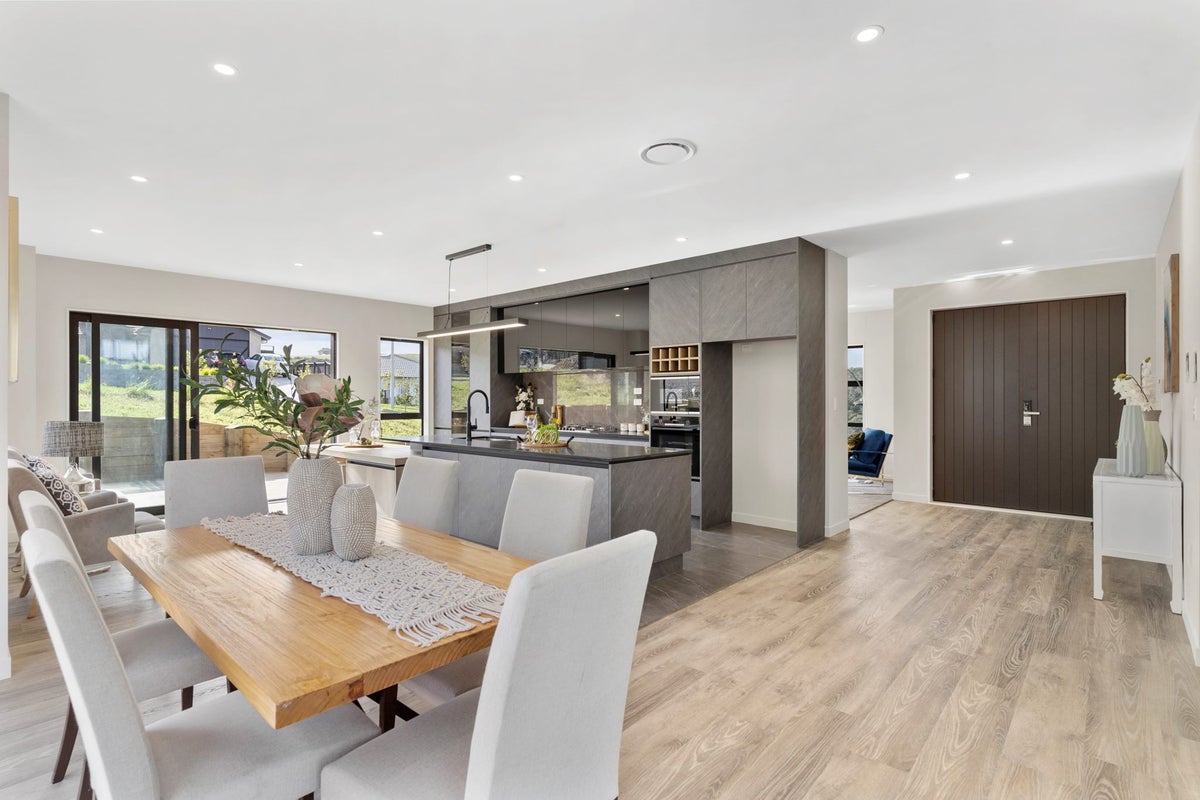 7 Matara Avenue, Maraetai, Auckland - Carousel 1