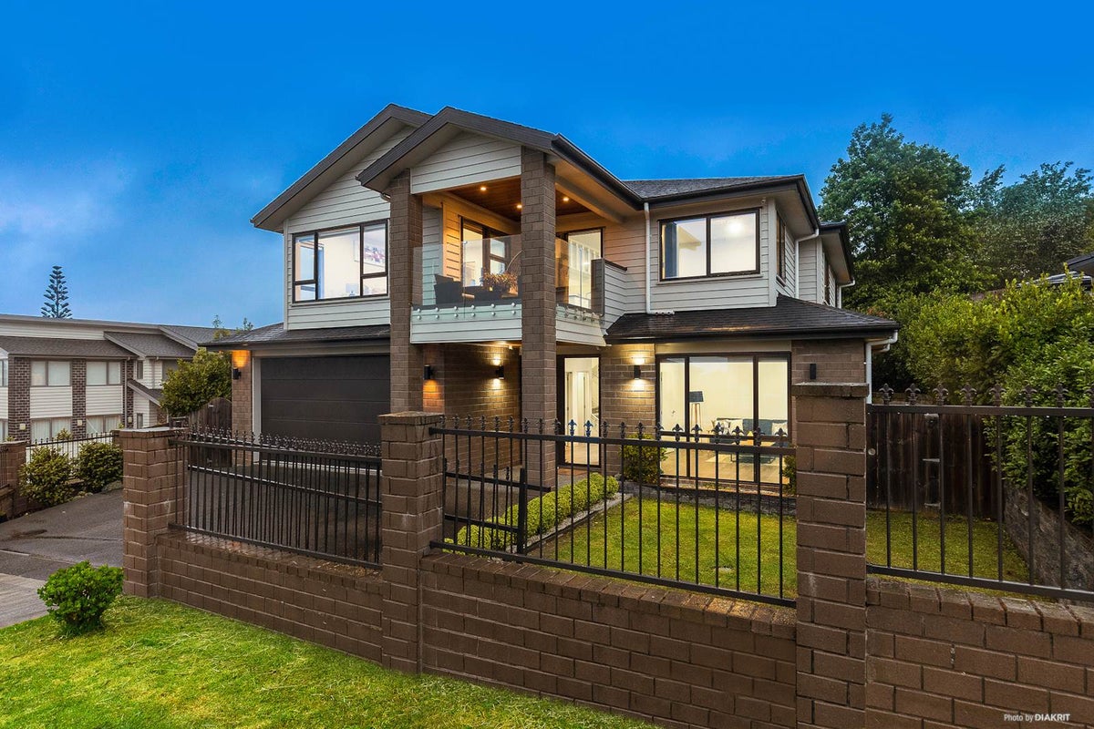 35 Platinum Rise, Ranui, Auckland - Carousel 2