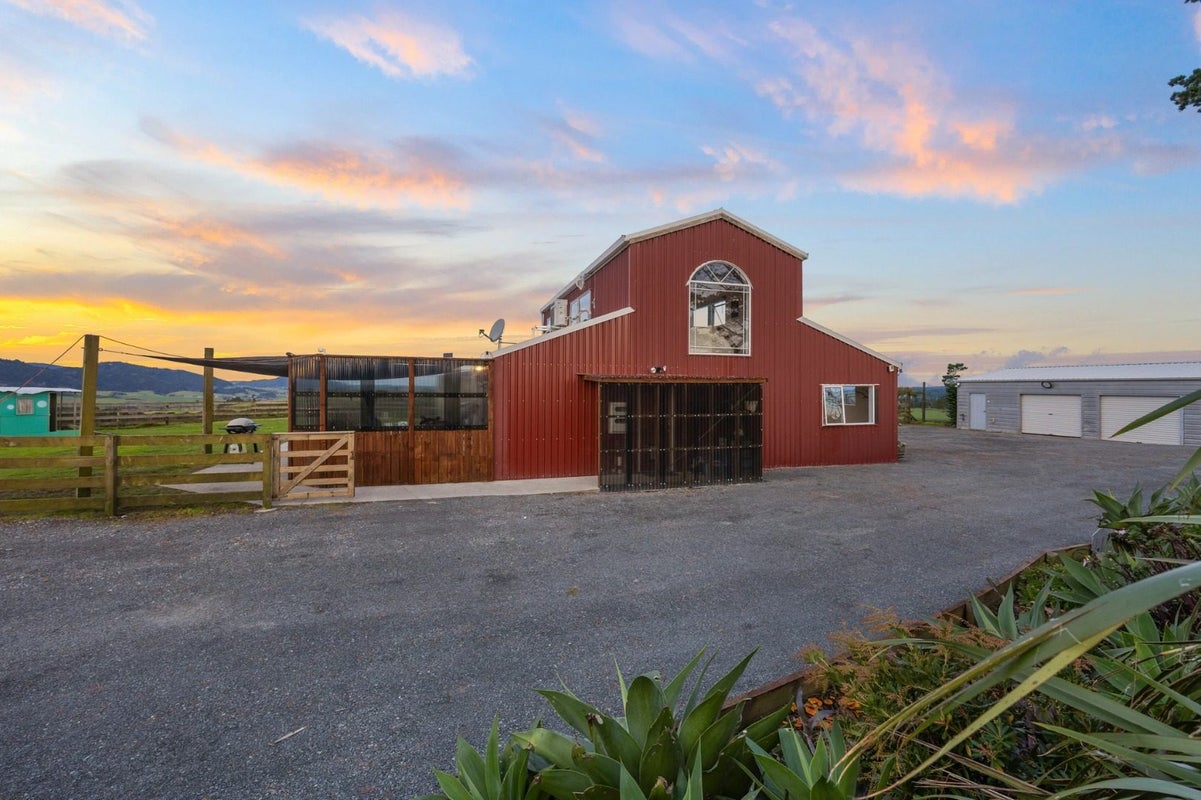 555 Bickerstaffe Road, Maungaturoto - Carousel 1
